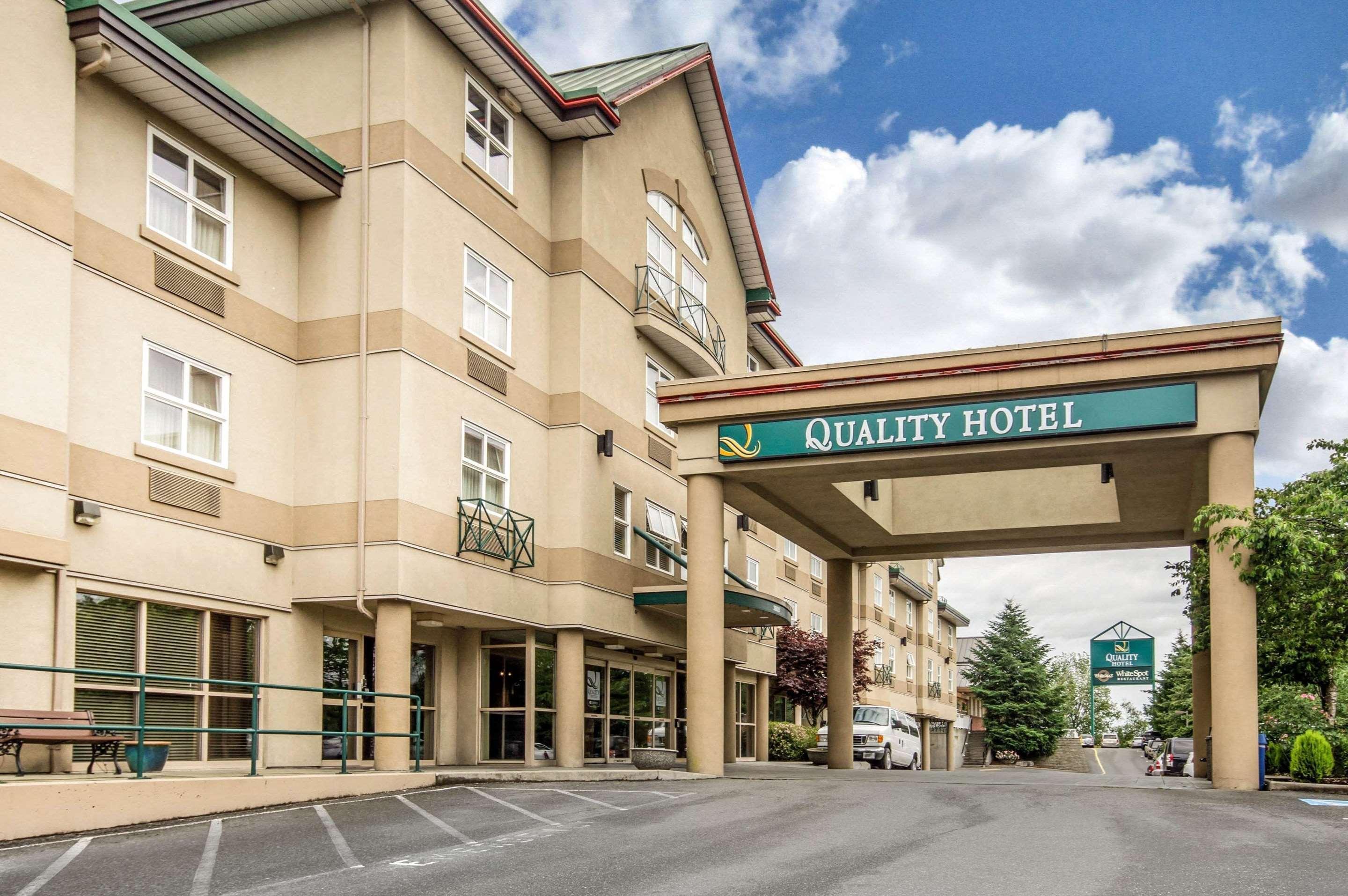 Clarion Hotel & Conference Centre Abbotsford Exterior photo